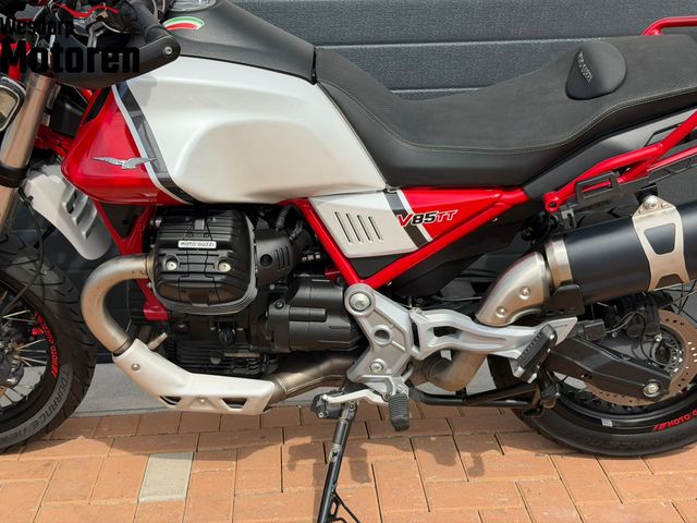 moto-guzzi - v-85-tt-evocative-graphics-850
