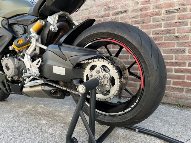 ducati - streetfighter-v2