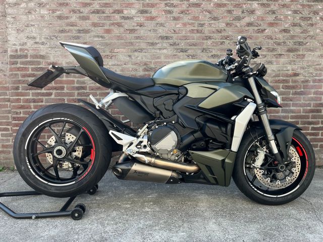 ducati - streetfighter-v2