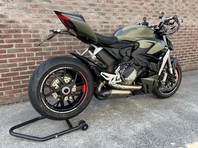 ducati - streetfighter-v2