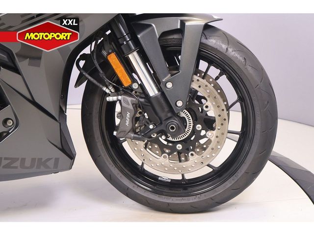 suzuki - gsx-8r