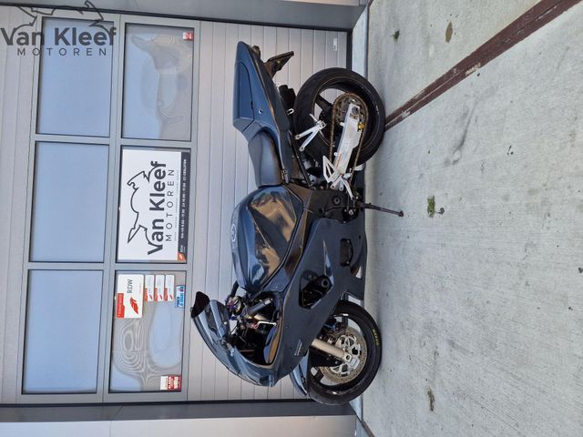 suzuki - gsx-r-600