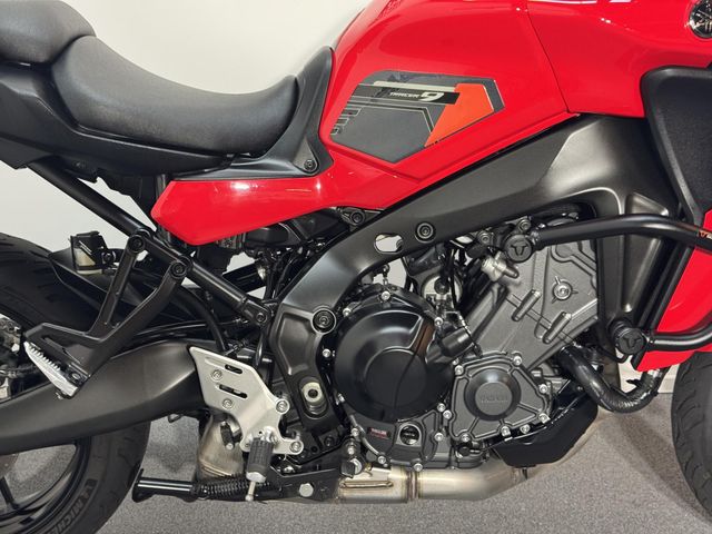 yamaha - tracer-9