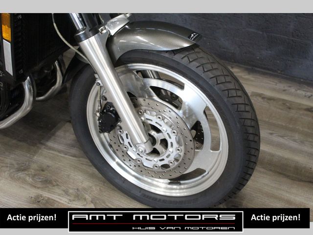 yamaha - vmax-carbon