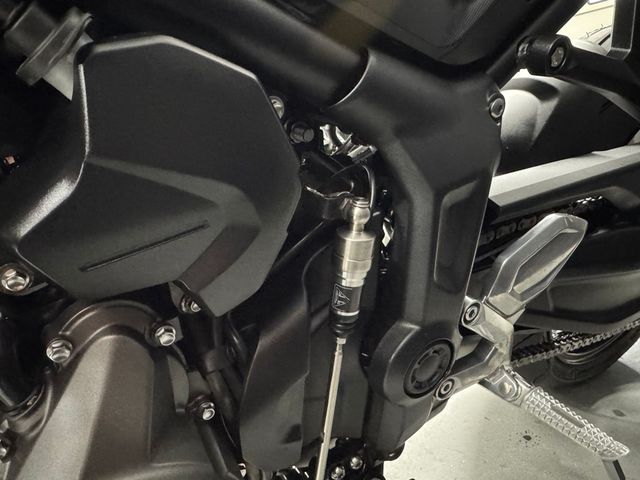 triumph - trident-660