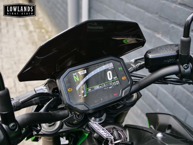kawasaki - z900