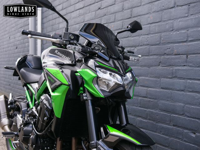 kawasaki - z900