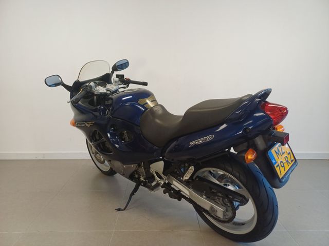 suzuki - gsx-750-f