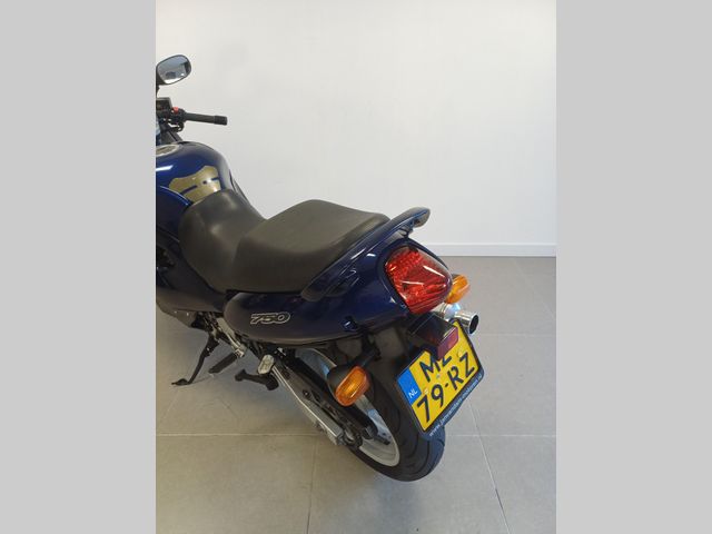suzuki - gsx-750-f