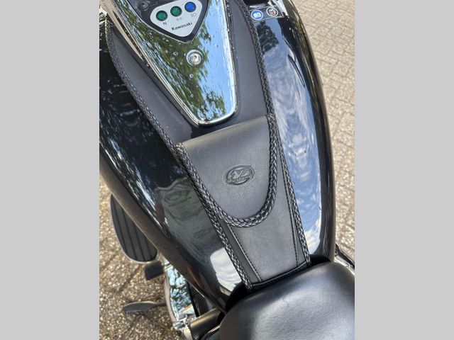 kawasaki - vn-900-classic