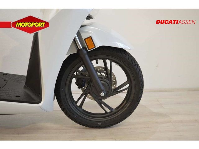 honda - sh-125i-c-abs