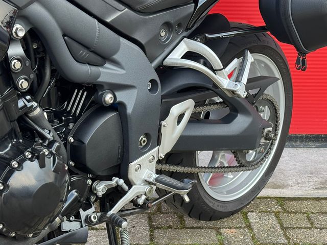 triumph - tiger-1050-abs
