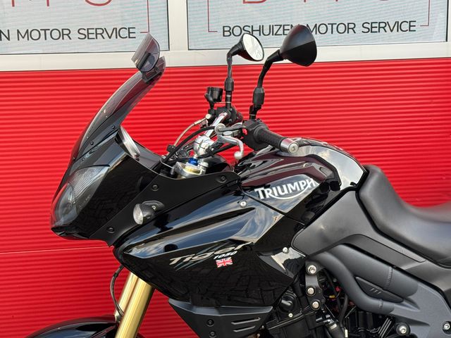 triumph - tiger-1050-abs
