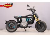 BMW CE 02
