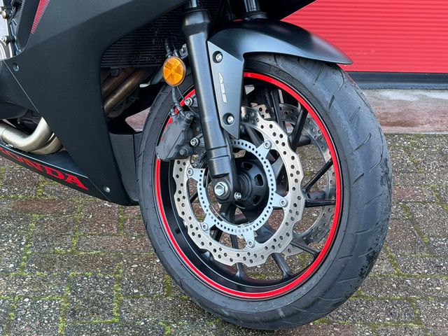 honda - cbr-650-f