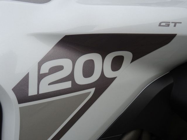 triumph - tiger-1200-gt