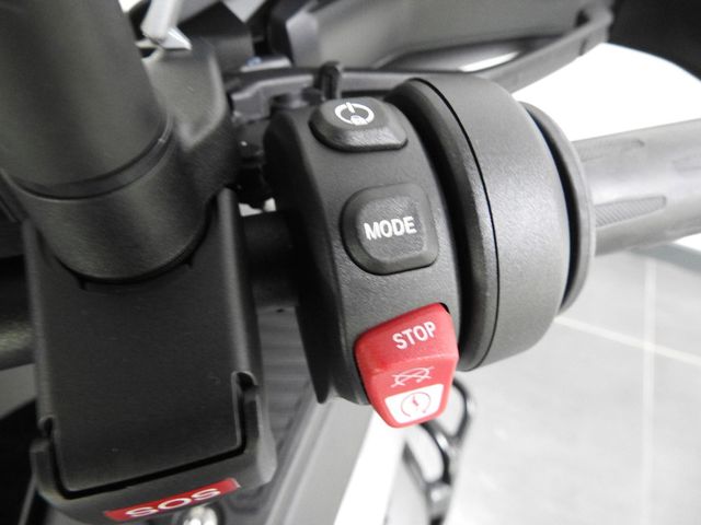 bmw - r-1300-gs-adventure