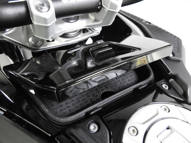 bmw - r-1300-gs-adventure