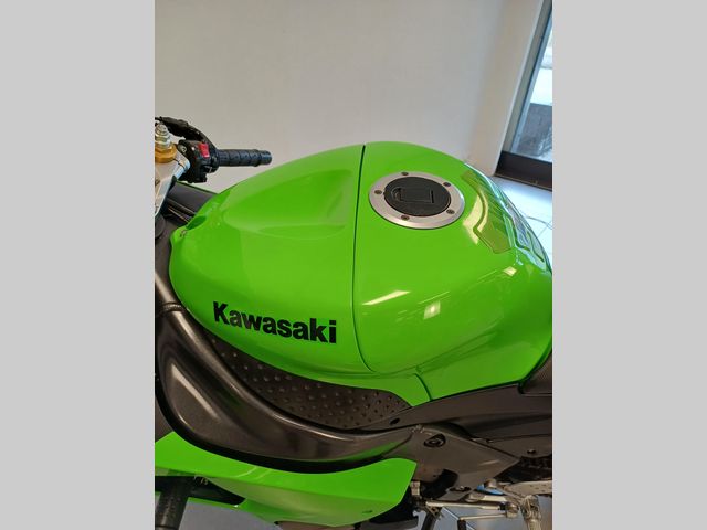kawasaki - ninja-zx-6r
