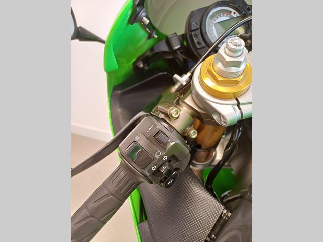 kawasaki - ninja-zx-6r