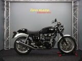 TRIUMPH THRUXTON 900