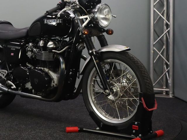 triumph - thruxton-900