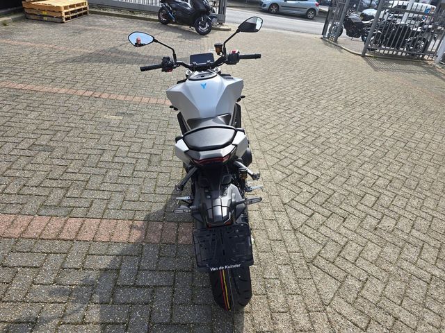 yamaha - mt-09-y-amt