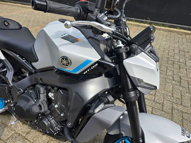 yamaha - mt-09-y-amt