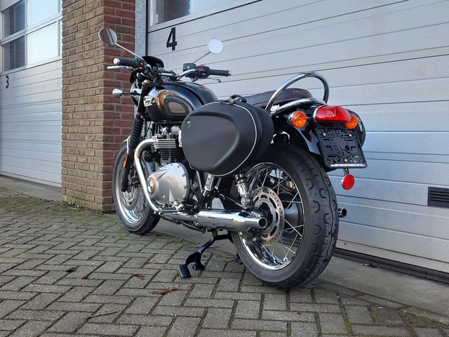 triumph - bonneville-t-100-black