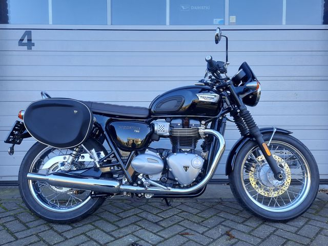 triumph - bonneville-t-100-black