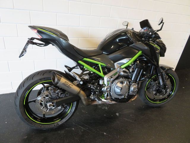 kawasaki - z900
