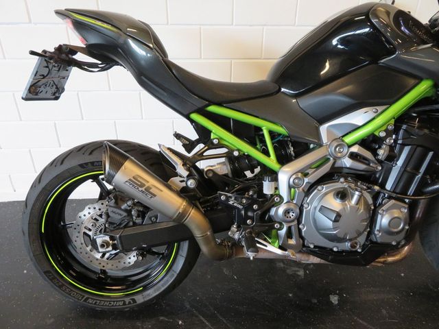 kawasaki - z900