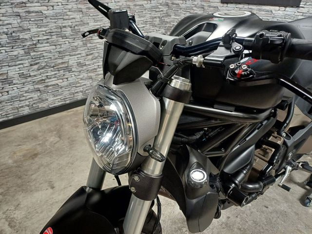ducati - monster-821