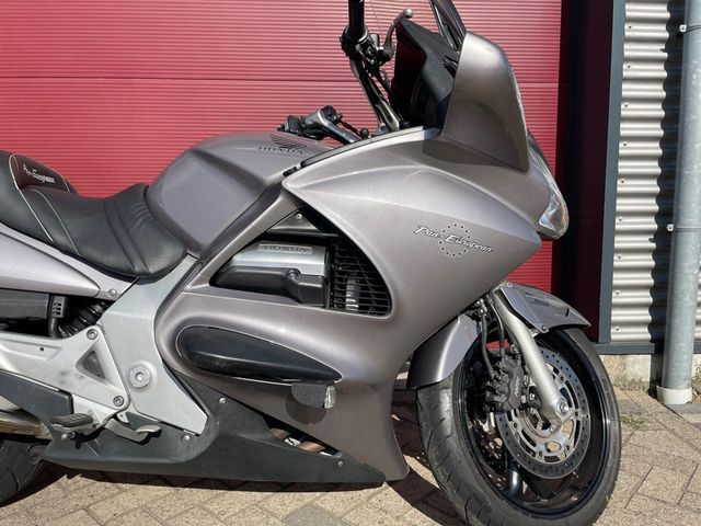 honda - st-1300-pan-european-abs