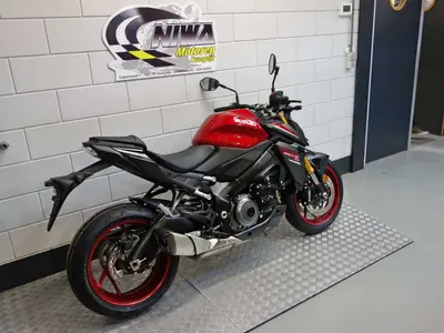 SUZUKI GSX-S 1000 – foto 2