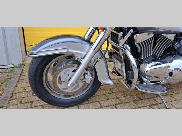 suzuki - vl-1500-lc-intruder