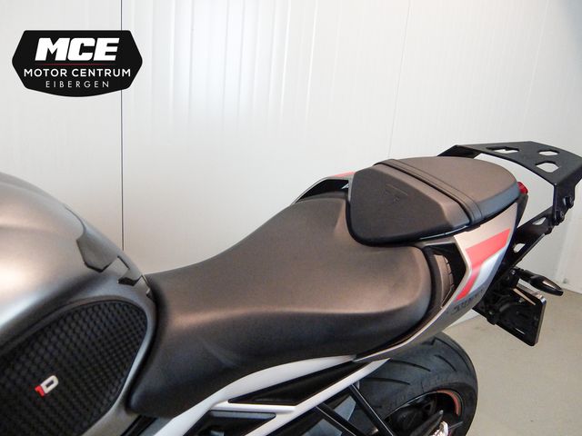 triumph - street-triple-765-r
