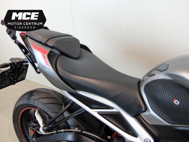 triumph - street-triple-765-r