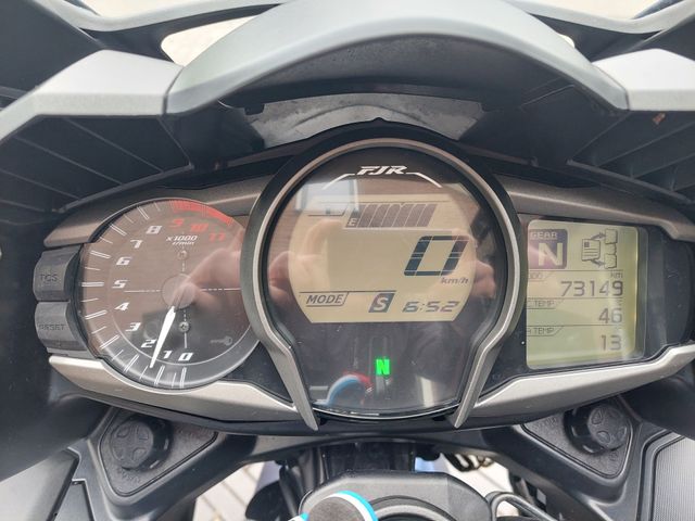 yamaha - fjr-1300