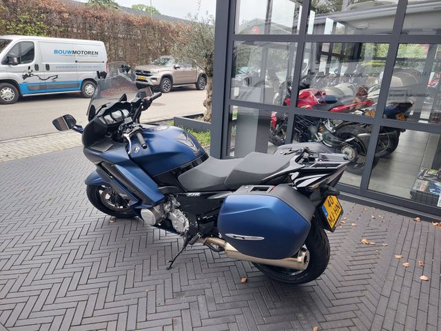 yamaha - fjr-1300