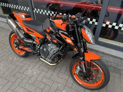 KTM 890 DUKE GP – foto 2