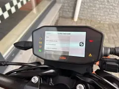 KTM 890 Duke GP 2023 occasion – foto 14 van 15