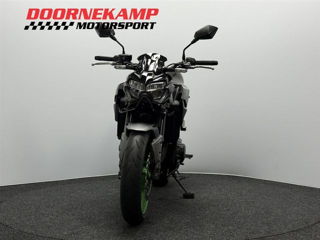 kawasaki - z900