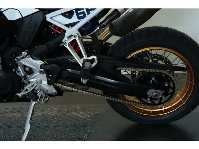 bmw - f-900-gs