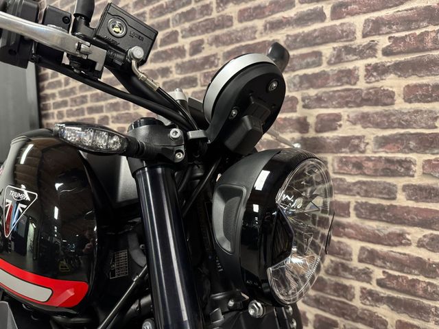 triumph - trident-900