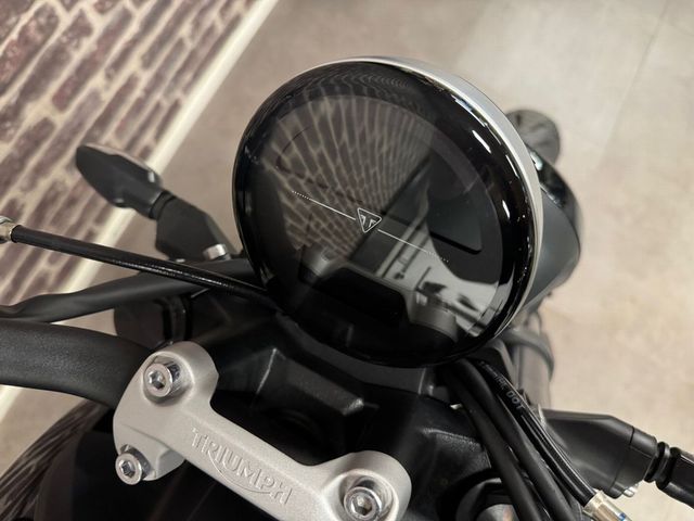 triumph - trident-900