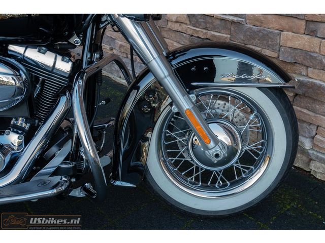 harley-davidson - softail-deluxe-flstn