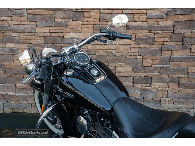 harley-davidson - softail-deluxe-flstn