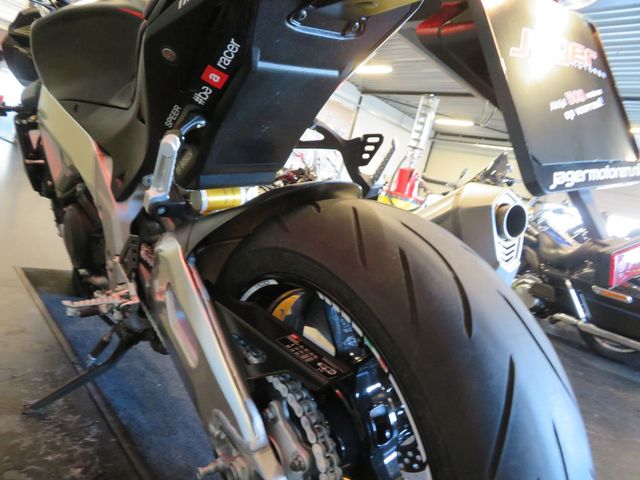 aprilia - tuono-v4-1100