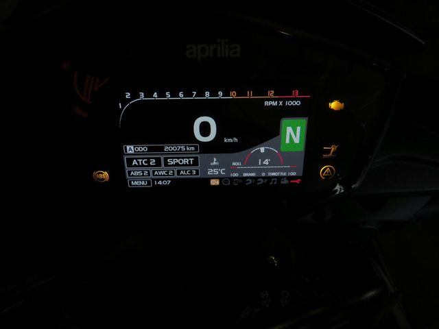 aprilia - tuono-v4-1100